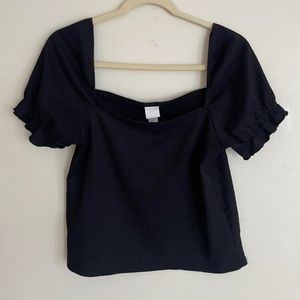 H&M cropped black top with puff sleeves